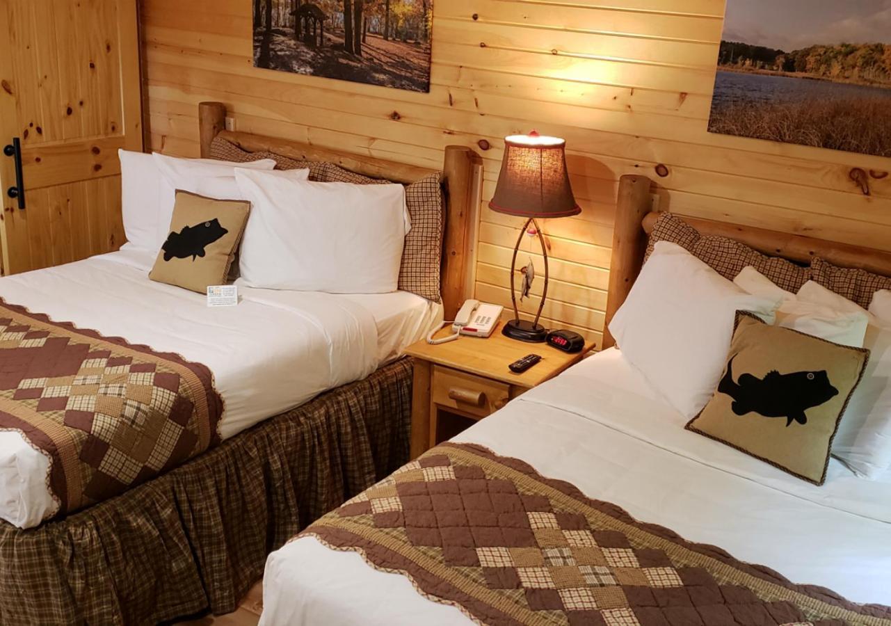 Potawatomi Inn & Cabins Angola Szoba fotó