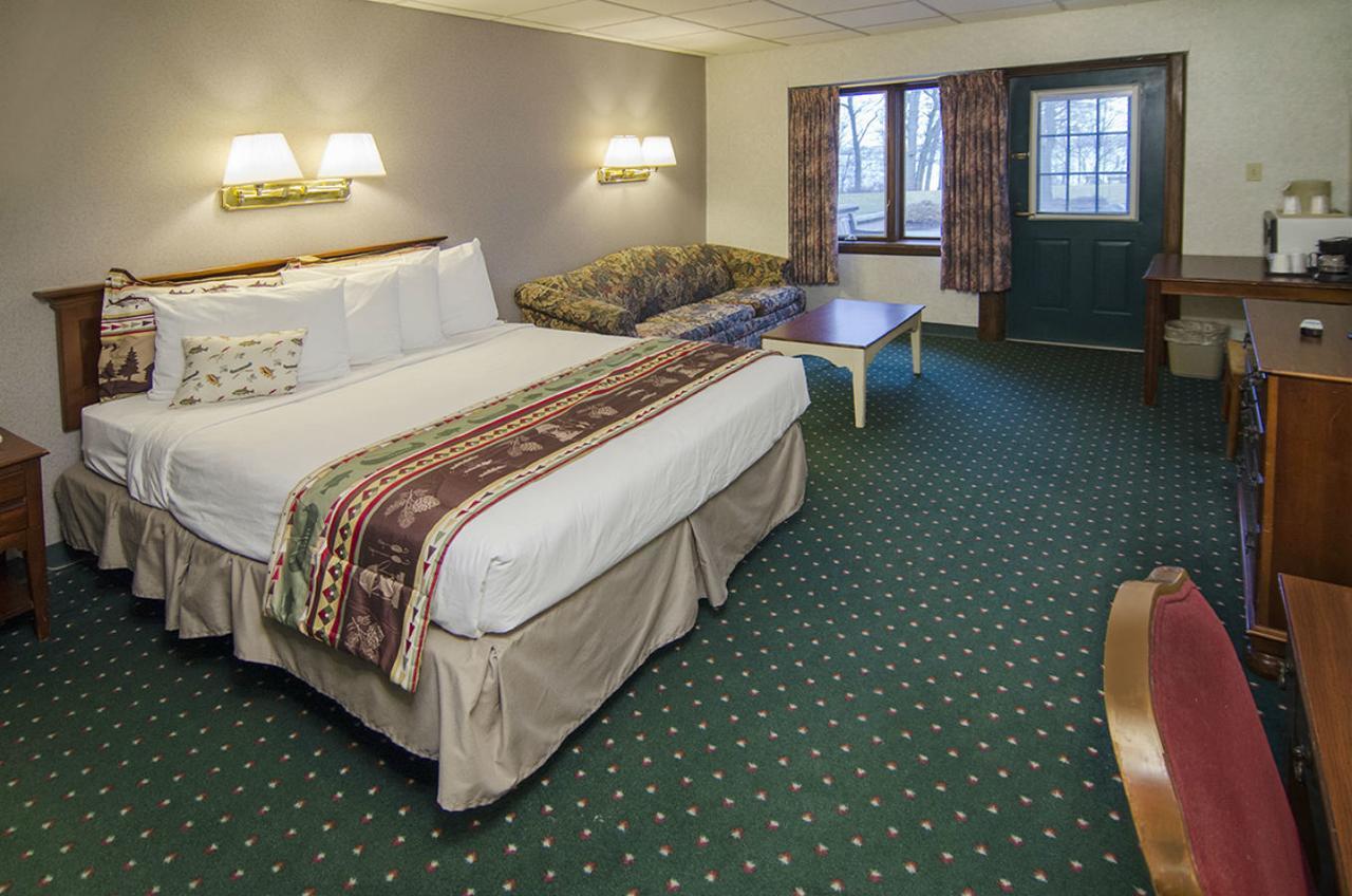 Potawatomi Inn & Cabins Angola Szoba fotó