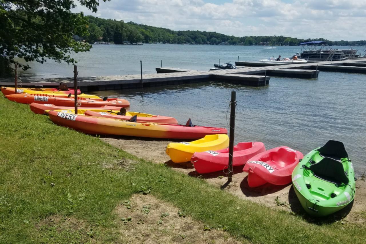 Potawatomi Inn & Cabins Angola Kültér fotó